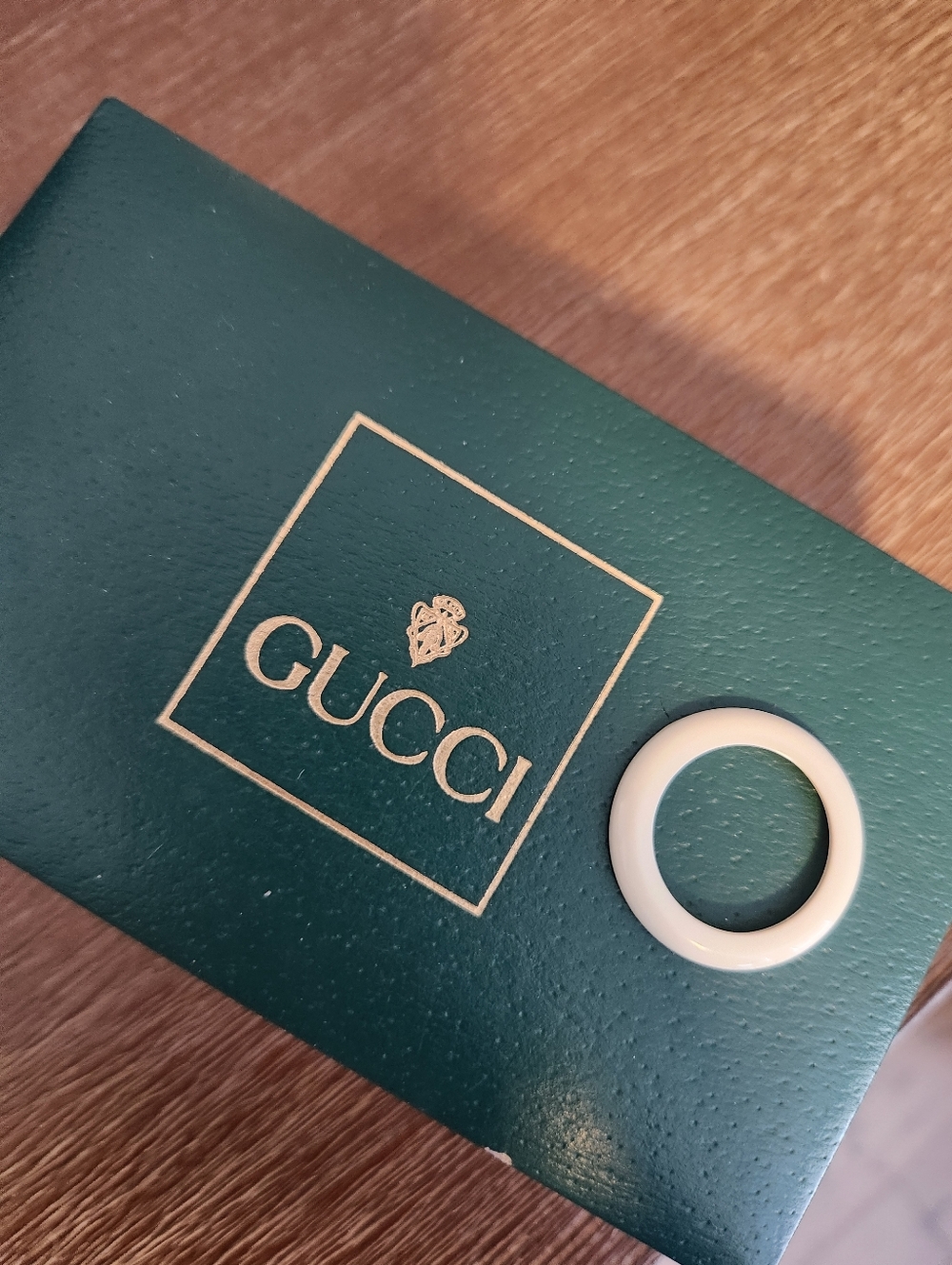 Gucci Bezel White